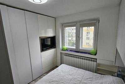 Apartament cu 2 camere decomandat în Tei