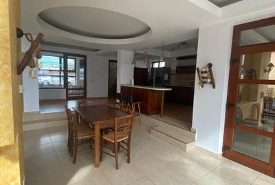 Vilă de Lux pe Malul Lacului Snagov – Ponton, Cramă, Garaj Barcă – Teren 1800mp - 11