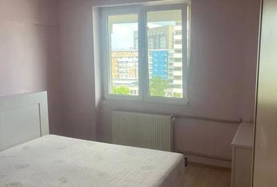 Apartament cu 3 camere decomandat, mobilat în Drumul Taberei