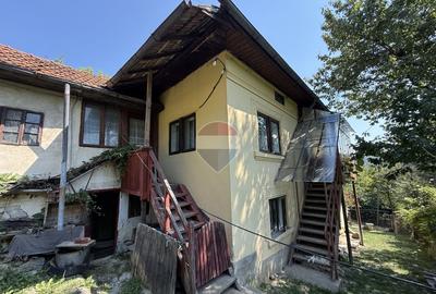 Casă in mijlocul naturii in orașul Câmpulung - 16
