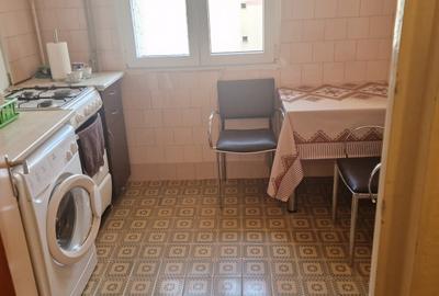 Apartament 2 camere, 1 Mai - 4