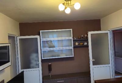 Vand apartament doua camere - 12