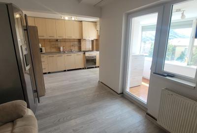 Vand apartament cu 3 camere Centrul Civic, Strada Toamnei - 6