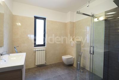 Vila cu 5 dormitoare, garaj dublu si piscina proprie - 8