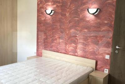 Apartament cu 3 camere semidecomandat, mobilat în Bună Ziua