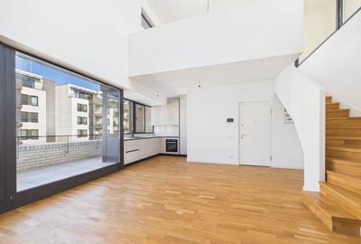 Apartament cu 4 camere semidecomandat în Central