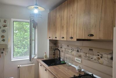 Apartament 3 camere semidecomandat, zona Orizont - 11