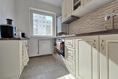 Apartament doua camere si boxa de vanzare in Top City Tractorul - 1