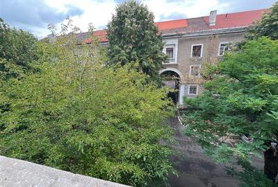 Apartament cu 3 camere si doua bai Zona N. Iorga - 12
