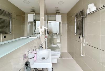 Apartament ce ofera  acces catre 2 terase generoase - 12
