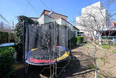 Casa parter,  situata pe colt, teren 300 mp, acces dublu - 18