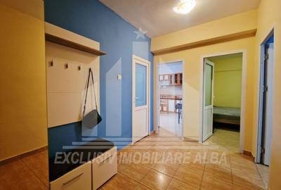 Apartament cu 2 camere decomandat, mobilat în Cetate