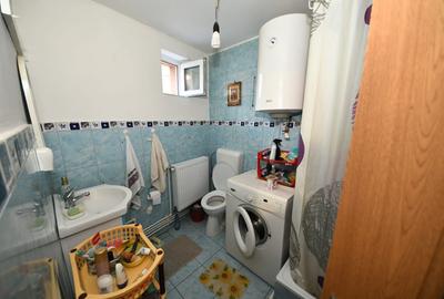 De vanzare casa cu 3 apartamente + anexa 75 mp, Comision 0% - 24