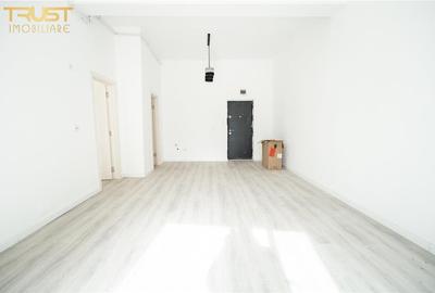 2 camere l Curte interioara l Str.Lombului l Parcare - 4