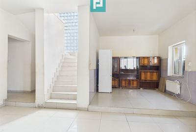 Casă P+E+M în zona Mehala pe arteră principală - 1