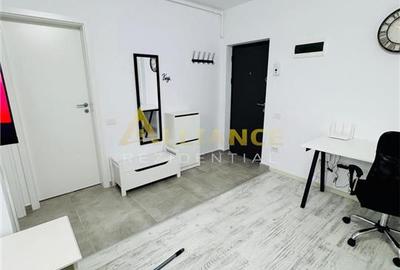Apartament cu 2 camere decomandat, mobilat în Central