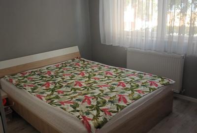 Ap 2 decomandat, mobilat si utilat, parcare zona Florilor, Floresti - 1