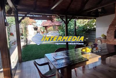 Casa cu 4 camere mobilata si utilata 593mp teren zona Centru - 8
