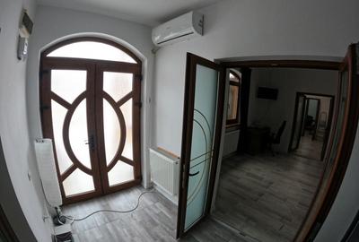 Casă de Vis de Vânzare – Eleganță și Confort zona centrala - 12