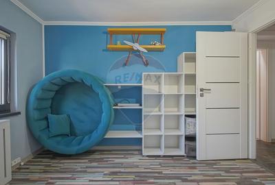 Comision 0 %! Apartament cu 4 camere de vânzare! Movilei - 22