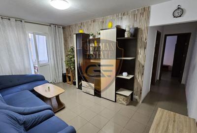 Apartament cu 3 camere semidecomandat în Km 5