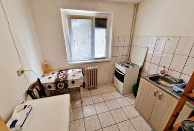 VÂNZARE | Garsonieră în Bloc Mixt | 10 min. Metrou N. Grigorescu | Investiție - 4