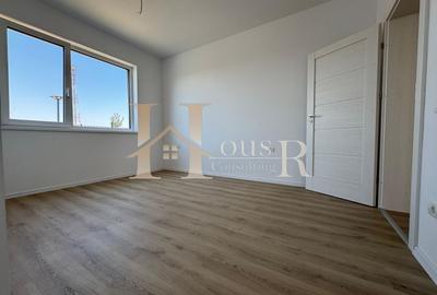 Apartament cu 3 camere decomandat în Girocului
