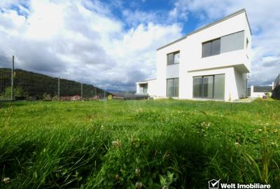 Casă individuală cu 4 camere în Florești