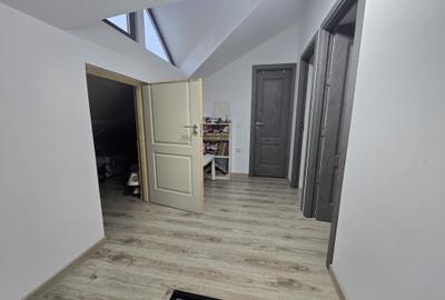Apartament pe 2 niveluri,et.1+mansarda,3 dormitoare,2 bai,Popas Pacurari: 160956 - 13