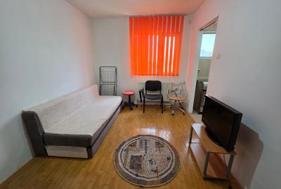 Titan, Postavarul intersectie B-ul 1 Decembrie 1918, stradal, vedere spate - 1