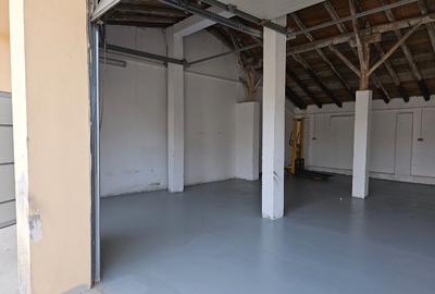 închiriez spațiu  depozit - 1