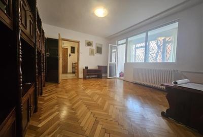 Vanzare Apartament 3 camere - Teiul Doamnei  Bucur Obor - Aleea Otesani - 10