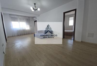Apartament cu 3 camere semidecomandat, mobilat în Central