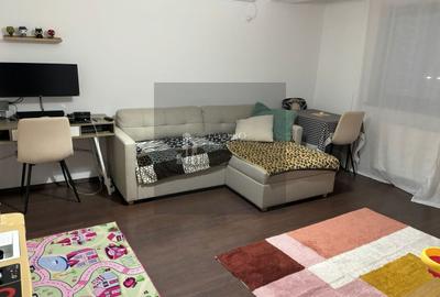 Apartament cu 2 camere decomandat, mobilat în Metalurgiei