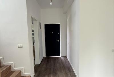 Case individuale cu 4 camere si mansarda. Teren 400 mp. Comision 0 - 11