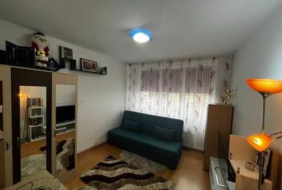 Apartament cu 2 camere semidecomandat, mobilat în Astra