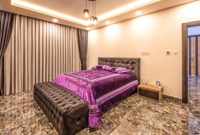 Vilă cu 5 camere, la 800m până la mare, cu piscina privata si panouri solare - 11