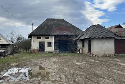 Constructie de caramida cu 3 camere de vânzare in centrul com. Salsig - 4