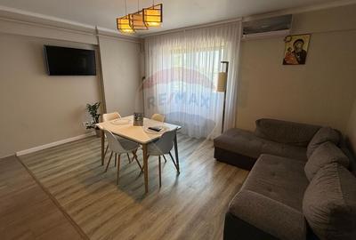 Apartament 3 camere cu boxă și loc de parcare strada Trotuș - 1