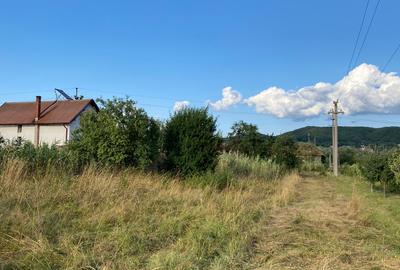 Teren intravilan în zona linistita - 4