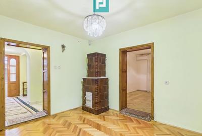 Casă cu 2 corpuri  și 5 camere în Livada - 5