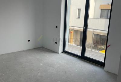 Vilă spațioasă Tunari | Curte mare | Complex închis - 11