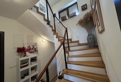 Casa de vanzare , 6 camere , 200 mp , Zona Cetate - 5