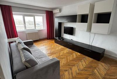 Apartament cu 3 camere decomandat, mobilat în Tomis III