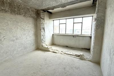 APARTAMENT SPATIOS CU VEDERE PE 2 PARTI - 2