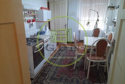 Apartament 2 camere de vanzare la casa  str.Plopului  Fagaras  jud. Brasov - 4