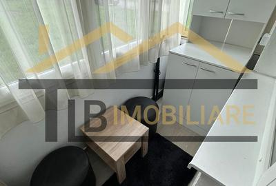 Apartament de 3 camere, 55mp, Zona Strazii Bulevardul 1848 - 12