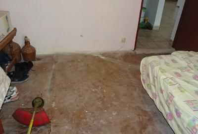 Vand  apartament de 3 camere decomandat in Deva, etaj 2, zona Micro 15, - 8