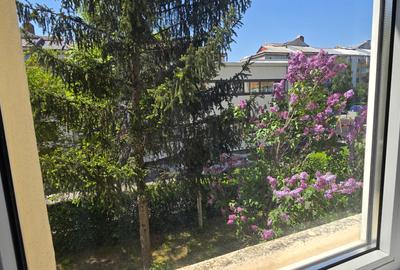 Micro  3 Târgoviște,  vânzare apartament 3camere, Etaj 1 - 18