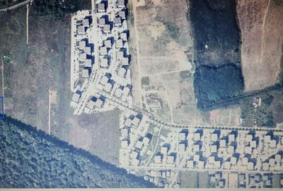 Pădurea Băneasa-Greenfield, S=2000 mp, D=34 m, asfalt, electric, 225 E/mp - 2